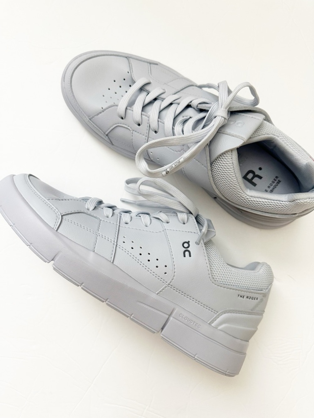 New Womens On The Roger Clubhouse Sneakers in Heather Blue Size 10